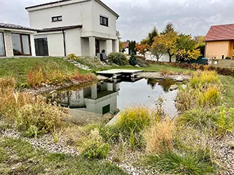 Přírodní jezírko